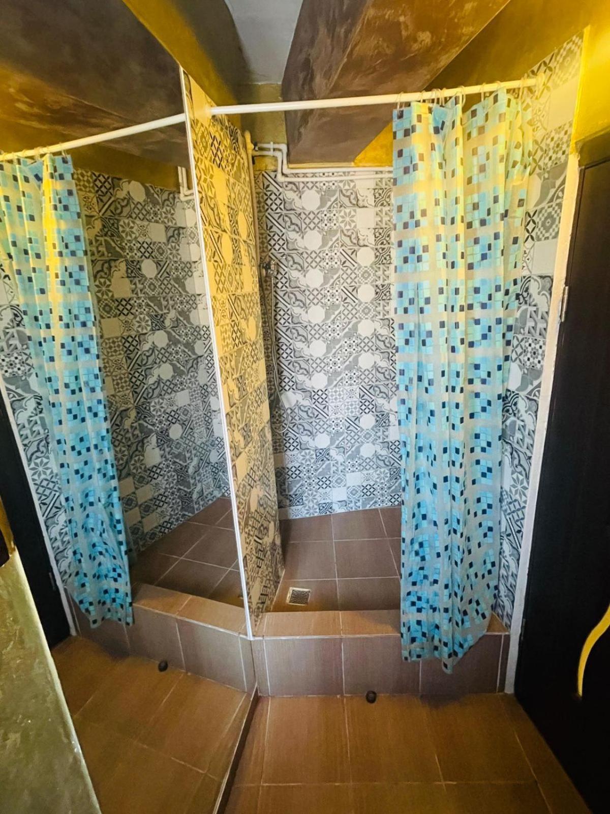 Urban Rez Suites Iasi Buitenkant foto